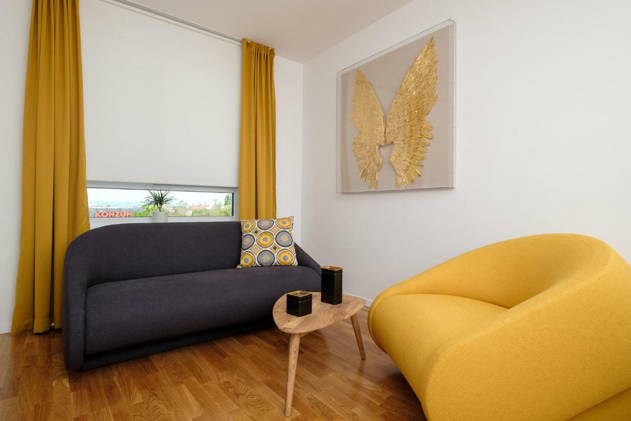Studio Apartman Krila Wings- Parking In Garage Zagreb Eksteriør billede
